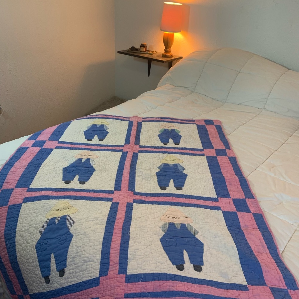 Baby Blanket/Lap Quilt Vintage Sun Bonnet Sam